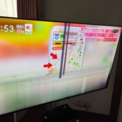 画面割れ65インチテレビの画像