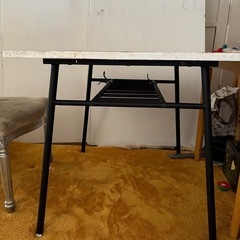 ニトリ　80cmカフェテーブルの画像
