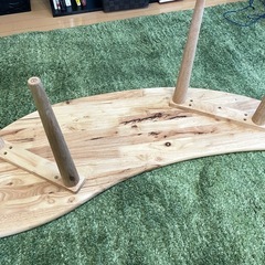 そら豆型テーブルの画像