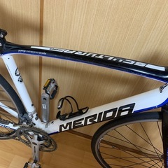 MERIDA カーボンロードバイクの画像