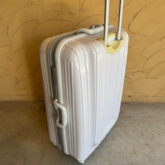 高級スーツケース　旅行用にいかがでしょうの画像