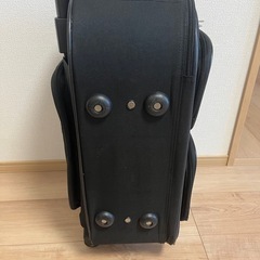 キャリーケース　スーツケースの画像