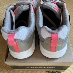 ダンロップ　運動靴　中古　24.5センチの画像