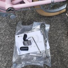 【お取引中です】子供用自転車　16インチ　補助輪付き　ピンクの画像