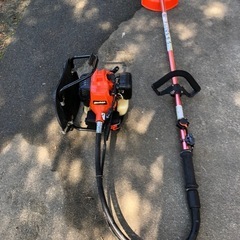 刈払機 草刈機 背負い共立の画像