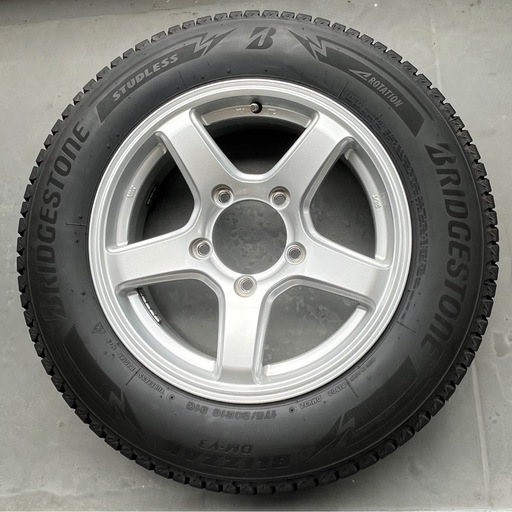 ブリヂストンDM-V3 175/80/R16 16インチ ホイール付き4本セット
