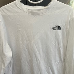 ノースフェイス長袖Tシャツ XLサイズの画像