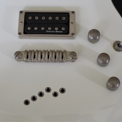 Ibanez SZ320EX ホワイト Duncan PU の画像