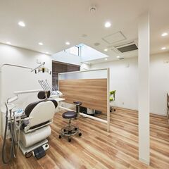[正社員]歯科助手 歯科助手・受付さん１人募集！ 勤務時間37.5ｈ/週★仕事もプライベートも充実させたい人におすすめ★ 一緒に安心安全で患者さんが来院したいと思える歯科医院を目指しましょう！の画像