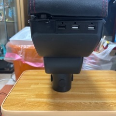 ジムニーjb64 肘掛けコンソールの画像