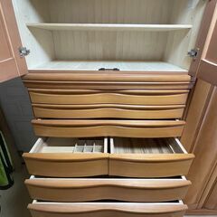 洋服タンス（引き出し）の画像