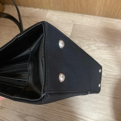 スーツとバックのセットの画像