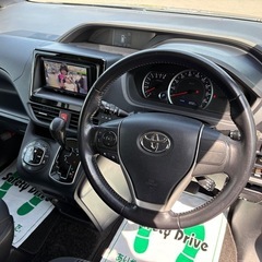 🎉低走行　トヨタ　ノアSｉ🎉充実の装備満載🉐　4WD ナビ　バックカメラ　エンジンスターター　ドラレコ　クルコン　🏦ローンのご相談も承ります の画像