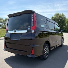 🎉低走行　トヨタ　ノアSｉ🎉充実の装備満載🉐　4WD ナビ　バックカメラ　エンジンスターター　ドラレコ　クルコン　🏦ローンのご相談も承ります の画像