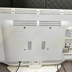 TOSHIBA 液晶テレビ 2010年製 ホワイトの画像