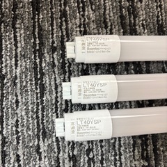 LED 直管　40型の画像