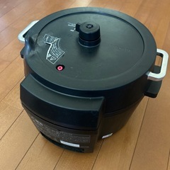 電気圧力鍋 アイリスオーヤマ 4.0L ブラック PMPC-MA4-Bの画像
