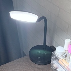 LEDテスクライトの画像