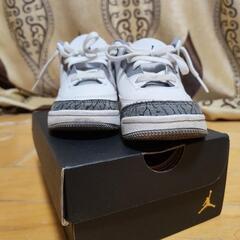 NIKE靴　15cm JORDAN 3 RETRO (TD)の画像