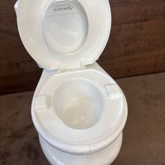 音が鳴るトイレ型おまるの画像