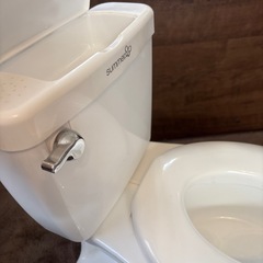 音が鳴るトイレ型おまるの画像