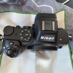 Nikon Z 5 ミラーレス一眼カメラ 24-50レンズキット ブラック Z5LK2450KIT [ズームレンズ]の画像