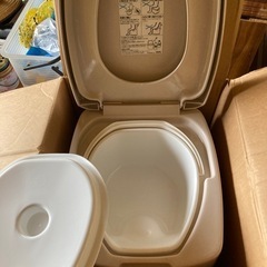 激安！未使用　ポータブルトイレ　介護用品　キャンプ　車中泊　船舶　キャンピングカー　災害の画像