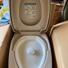 激安！未使用　ポータブルトイレ　介護用品　キャンプ　車中泊　船舶　キャンピングカー　災害の画像
