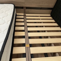 受付終了　コンセント付きベッドの画像