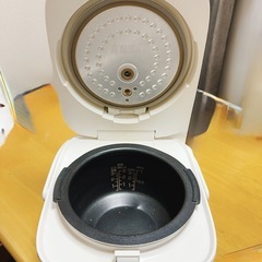 Haier 炊飯器（3号炊き）の画像