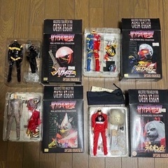 【箱付き】着せ替えリアルフィギュア8体セットの画像