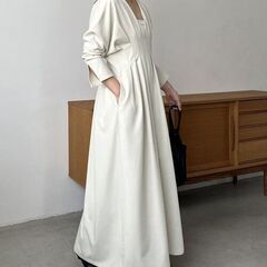 CAPRICIEUX LEMAGE ウエストタックワンピースの画像