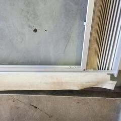窓用エアコン枠
の画像