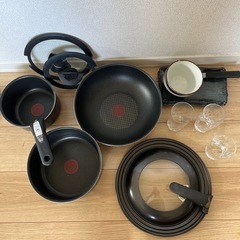 ティファール鍋セット、食器の画像
