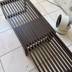 木製ローテーブルの画像