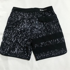 Hurley 水着の画像