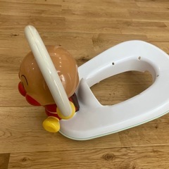 アンパンマンおまるの画像