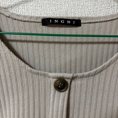 INGNI ベージュ 半袖Tシャツ Mの画像