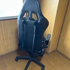 RTGAMING ゲーミングチェアの画像