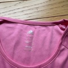 adidas140センチＴシャツ🌸の画像