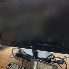 LG 液晶テレビ　2010年製とスピーカーセット　ジャンクの画像