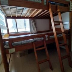 木製ですがしっかりした作りですの画像
