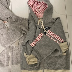 男の子130パーカーなど上着3枚の画像