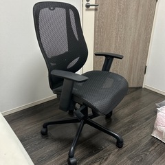 椅子ブラック（PCチェア、ワークチェア）の画像