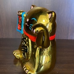 招き猫の貯金箱の画像