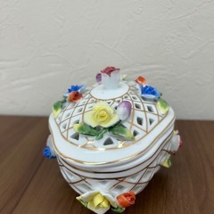 ポプリポット　小物入れ　陶器　花柄の画像
