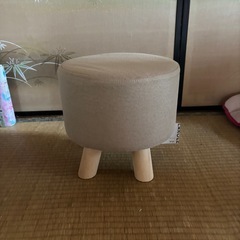 スツールの画像