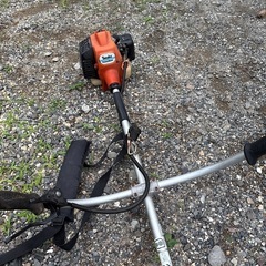 タナカ　刈払機　草刈機　芝刈機の画像
