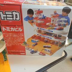 トミカビルの画像