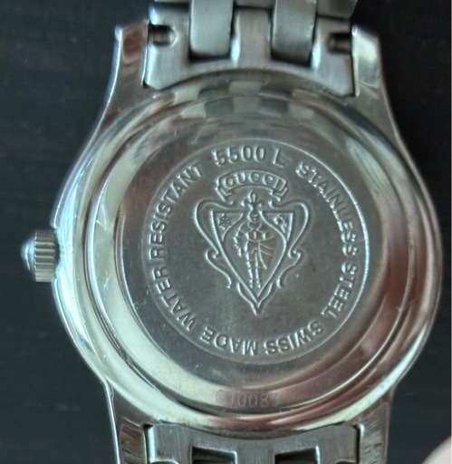 GUCCI レディース腕時計（電池交換済）